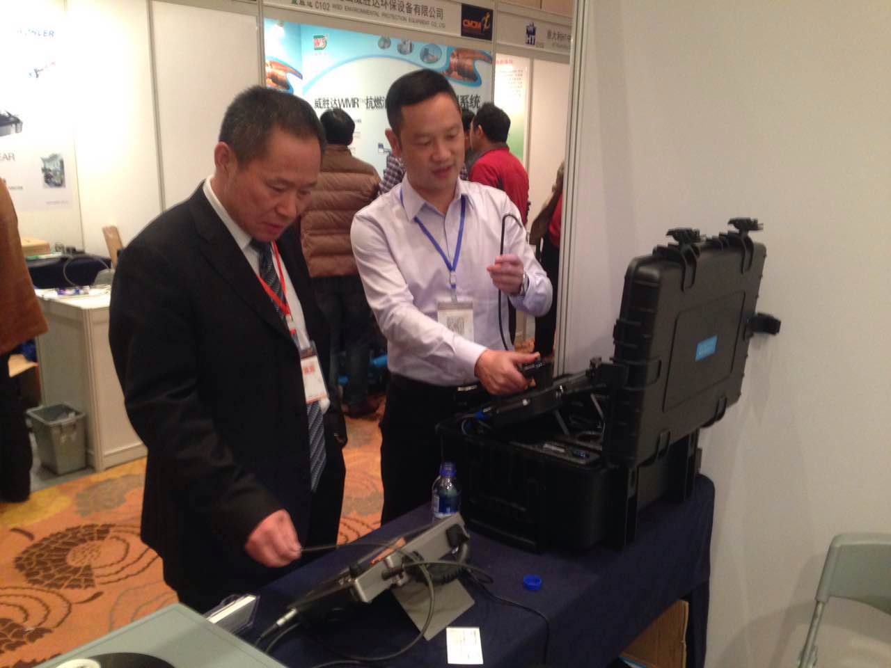 現場演示工業(yè)內窺鏡