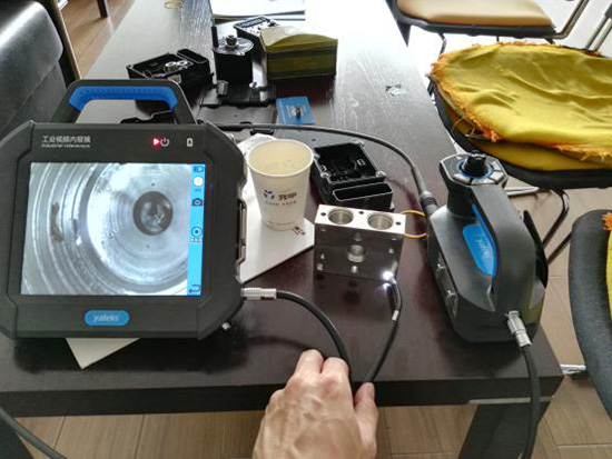 用亞泰光電工業(yè)內(nèi)窺鏡查看旁路支管等加工情況，毛刺及殘缺部位