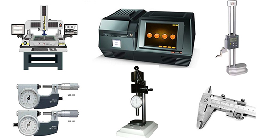 配有專業(yè)先進(jìn)設(shè)備，擁有三次元測(cè)量、ROHS測(cè)量?jī)x、測(cè)高儀等